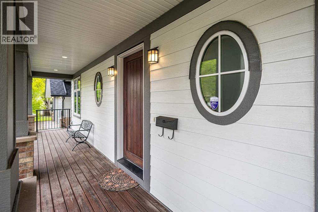 512 Memorial Drive NW photo 5