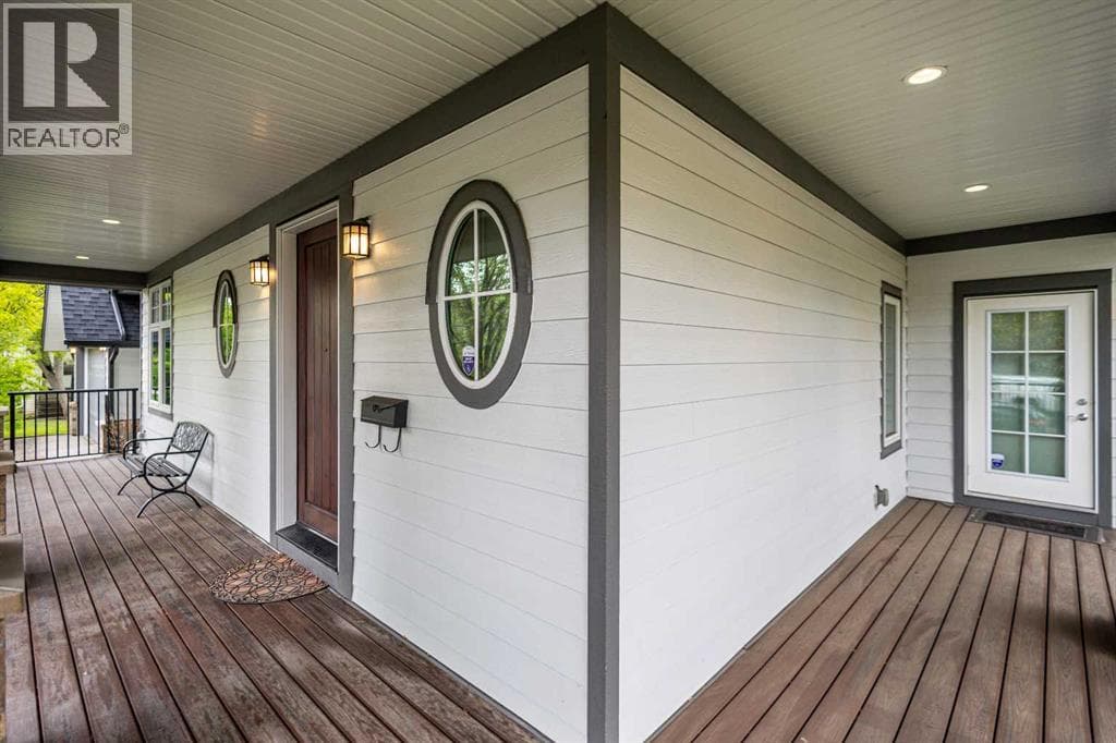 512 Memorial Drive NW photo 4