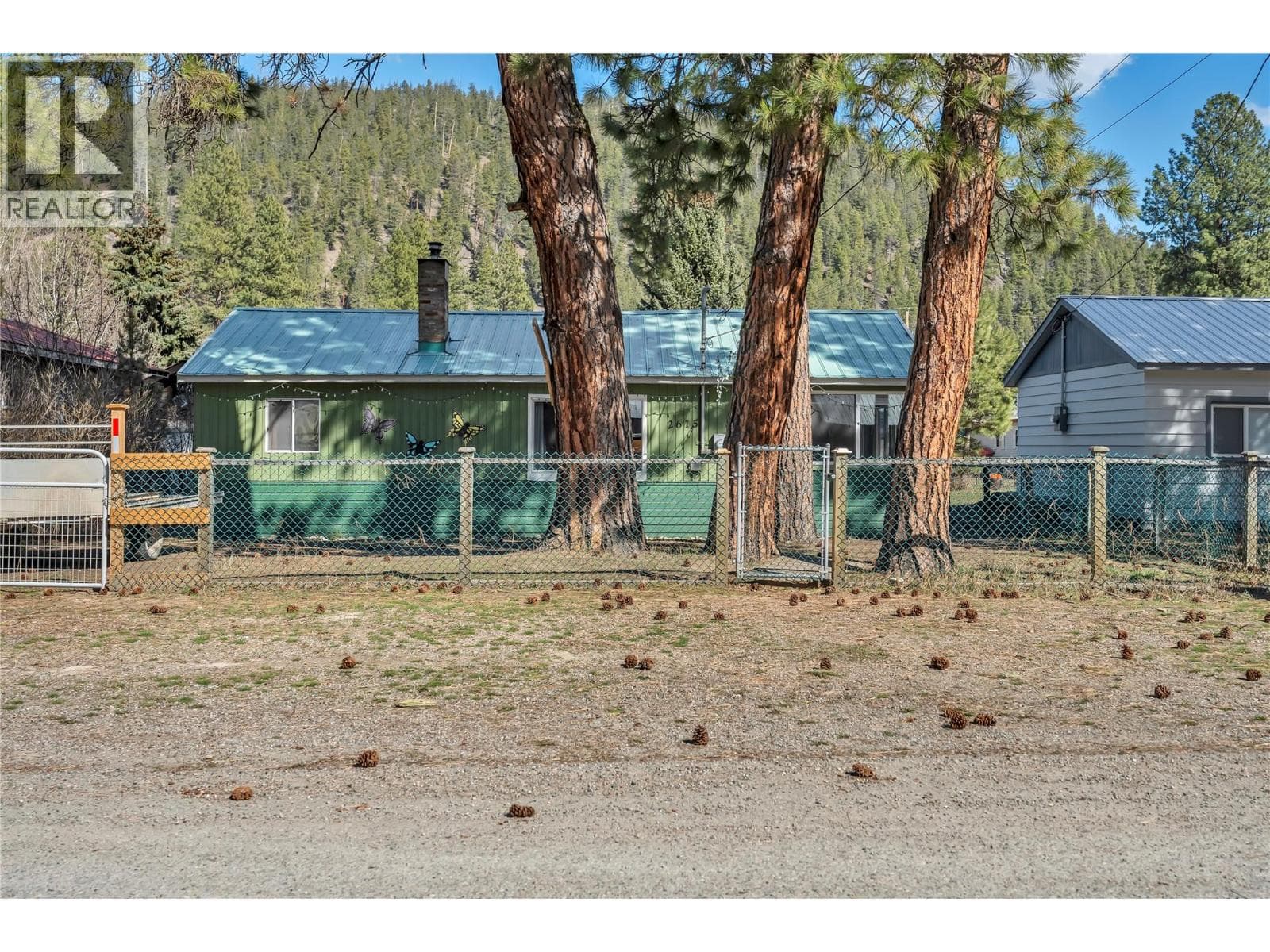 2615 Nicola Avenue photo 5