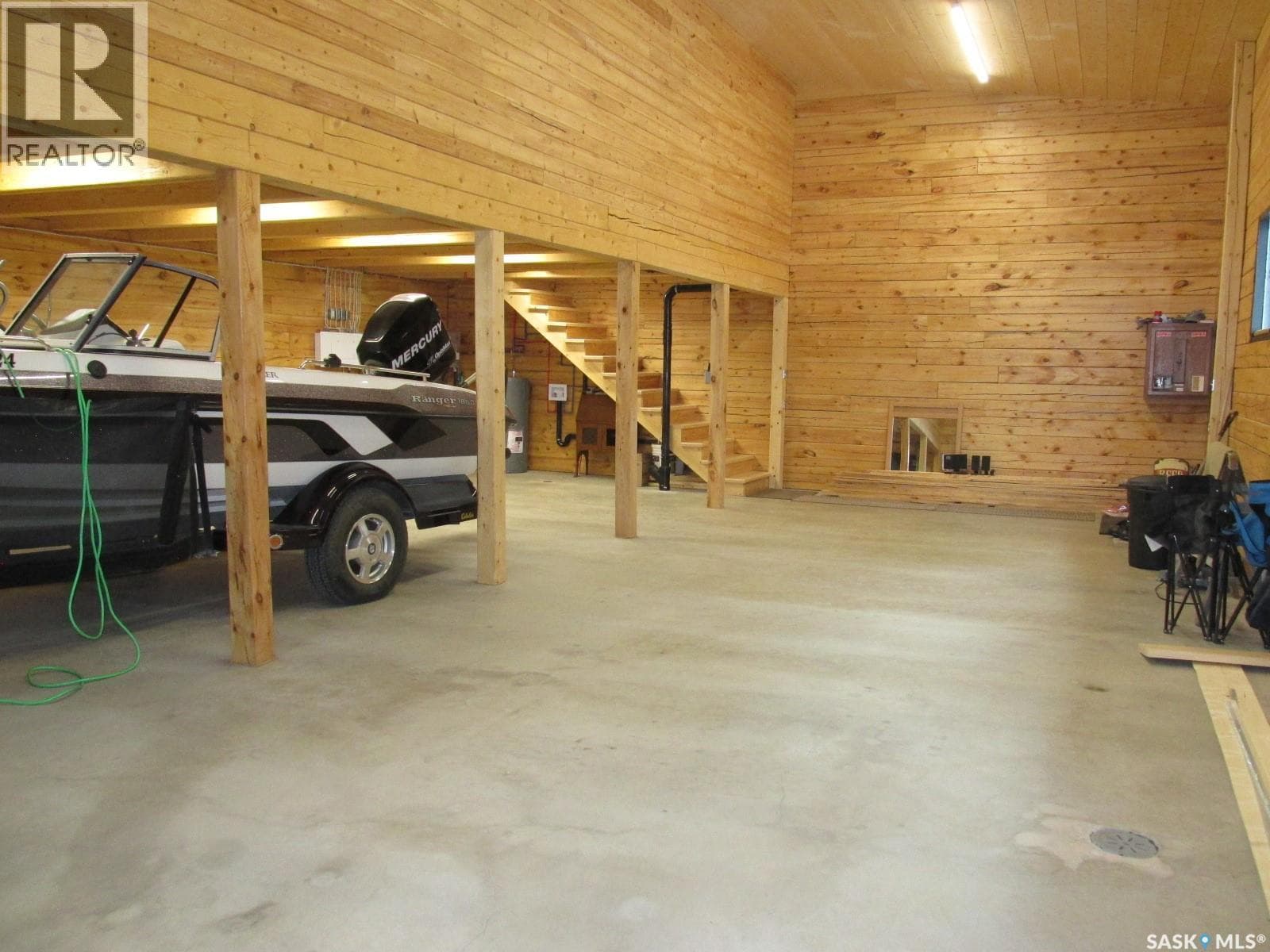 109 Rustad AVENUE photo 2