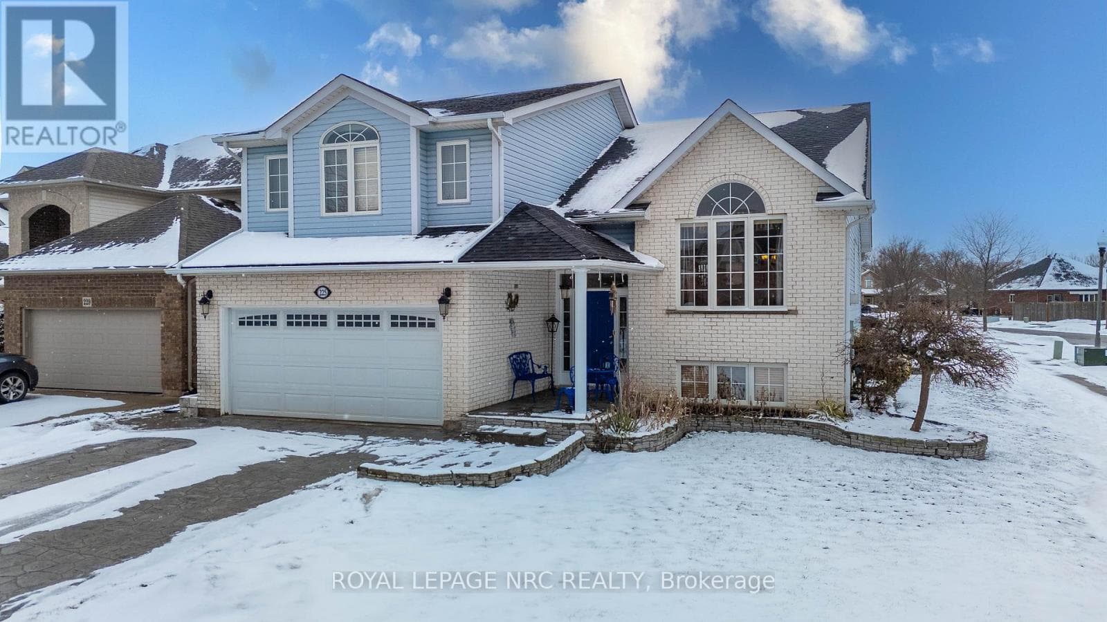 225 COLBECK DRIVE photo 2