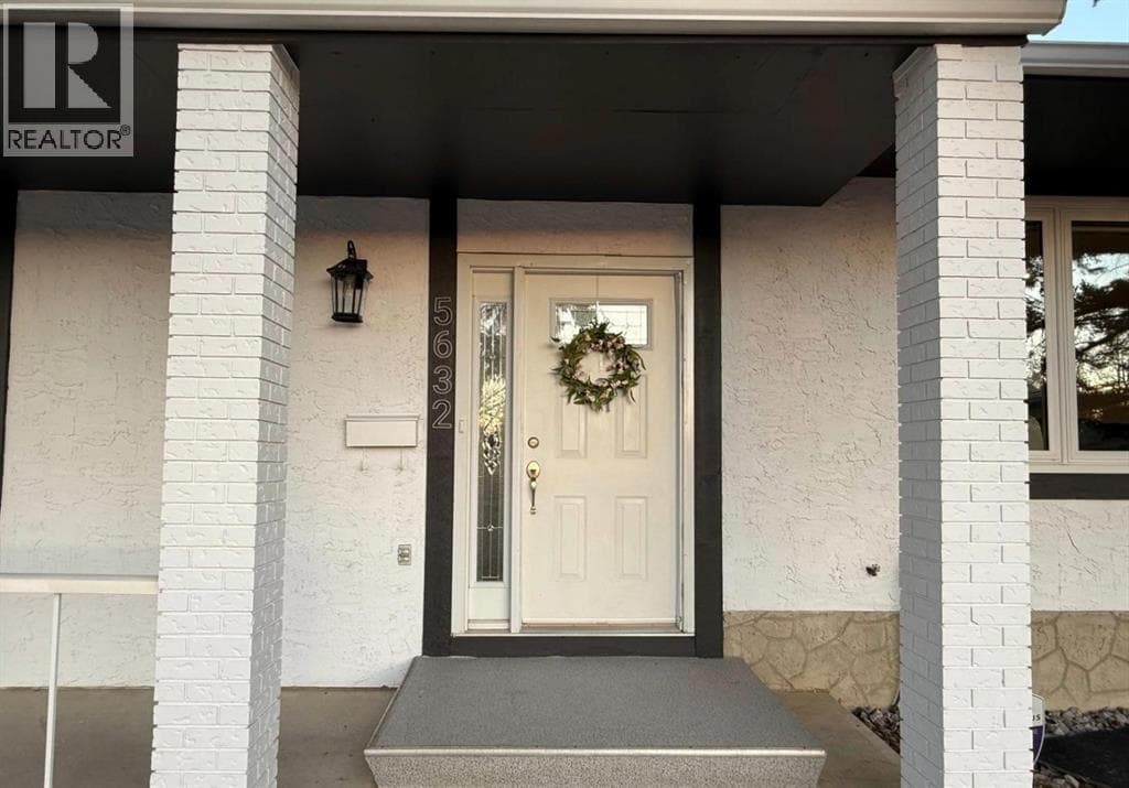 5632 dalhousie Drive NW — photo 3