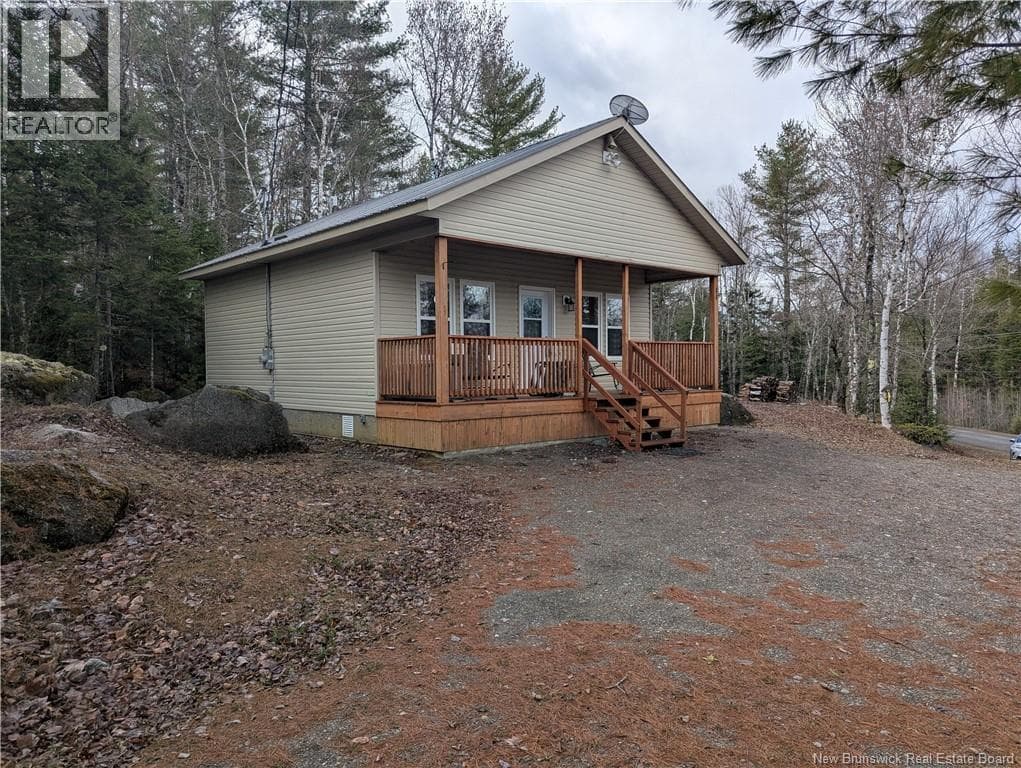 1 bed 1 bath single family at 3837 Route 122 — $164,900