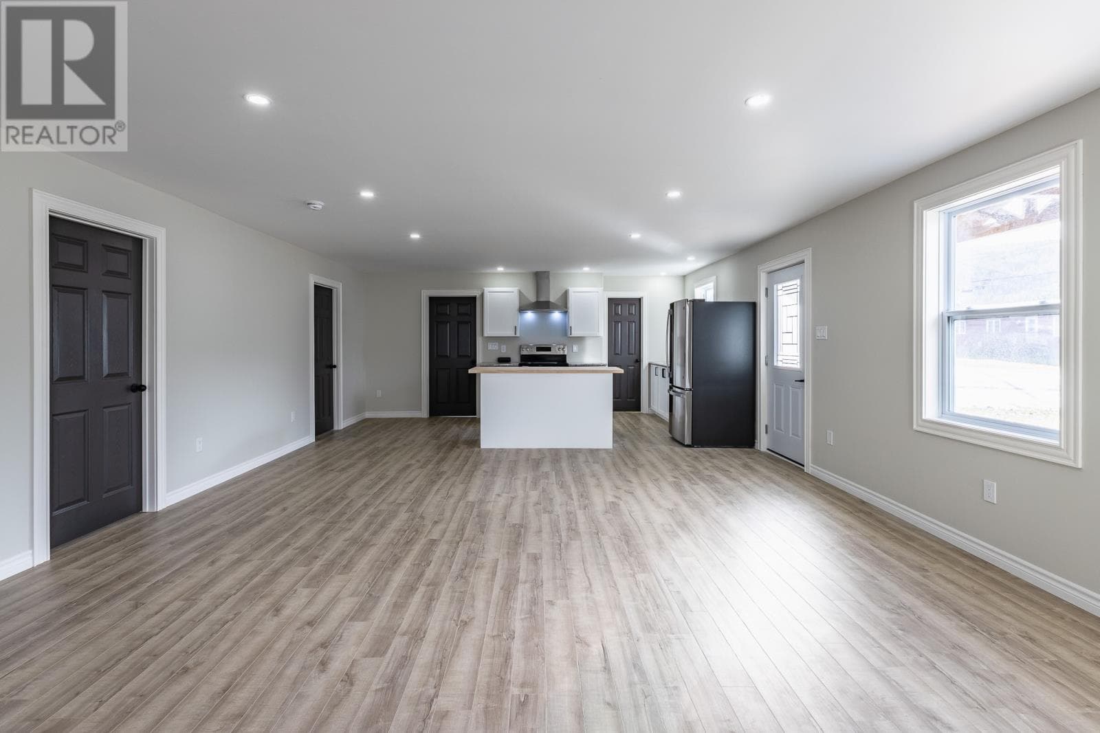 51 Hillview Road photo 3