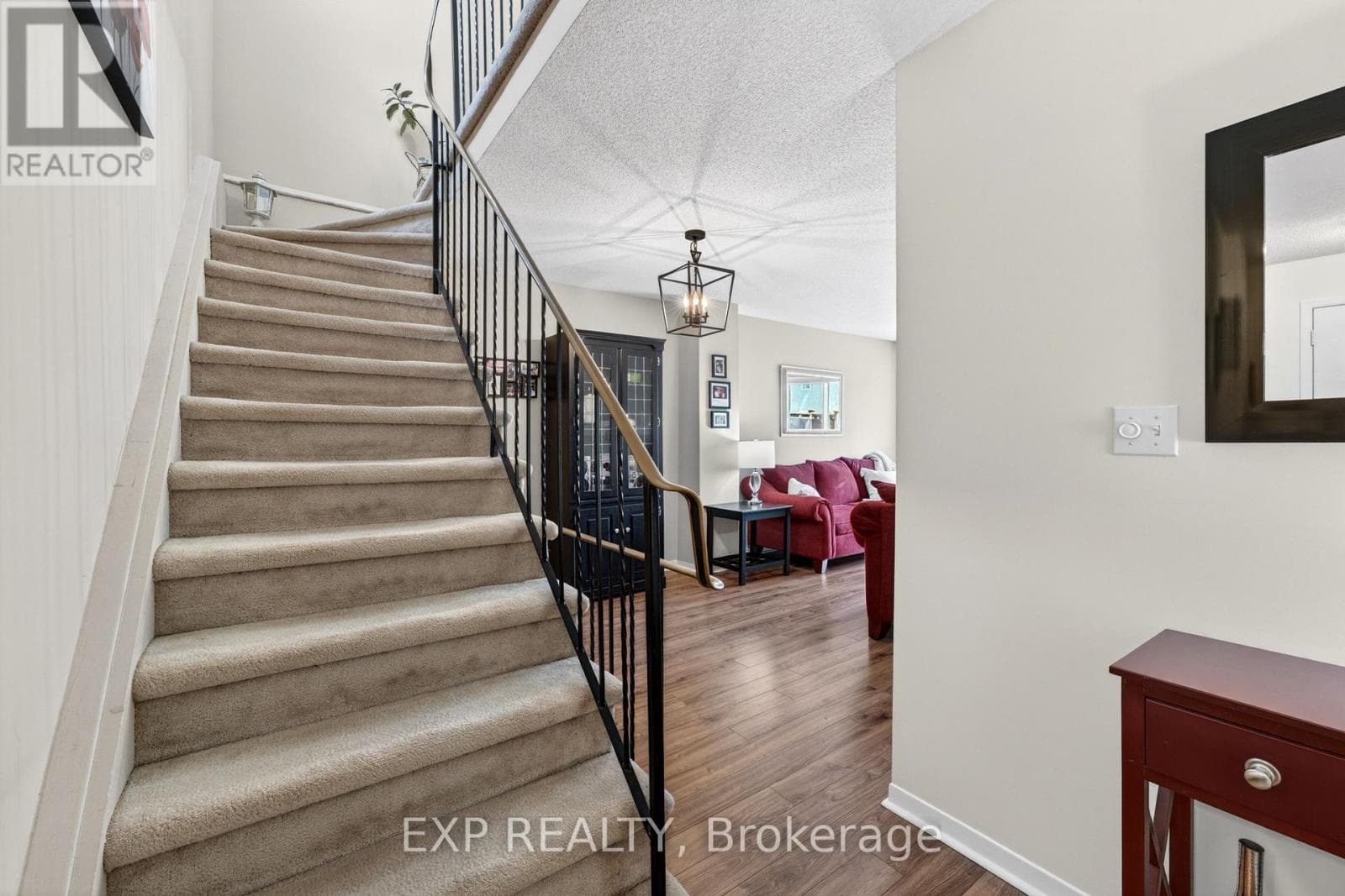 767 LITTLESTONE CRESCENT photo 4