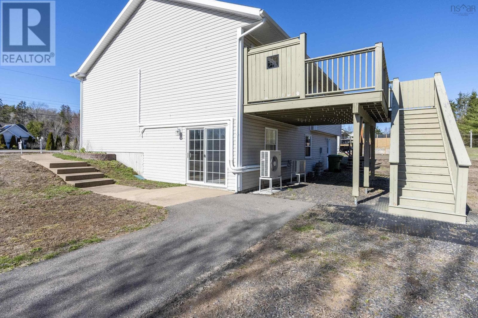 10 Cameron Drive photo 2