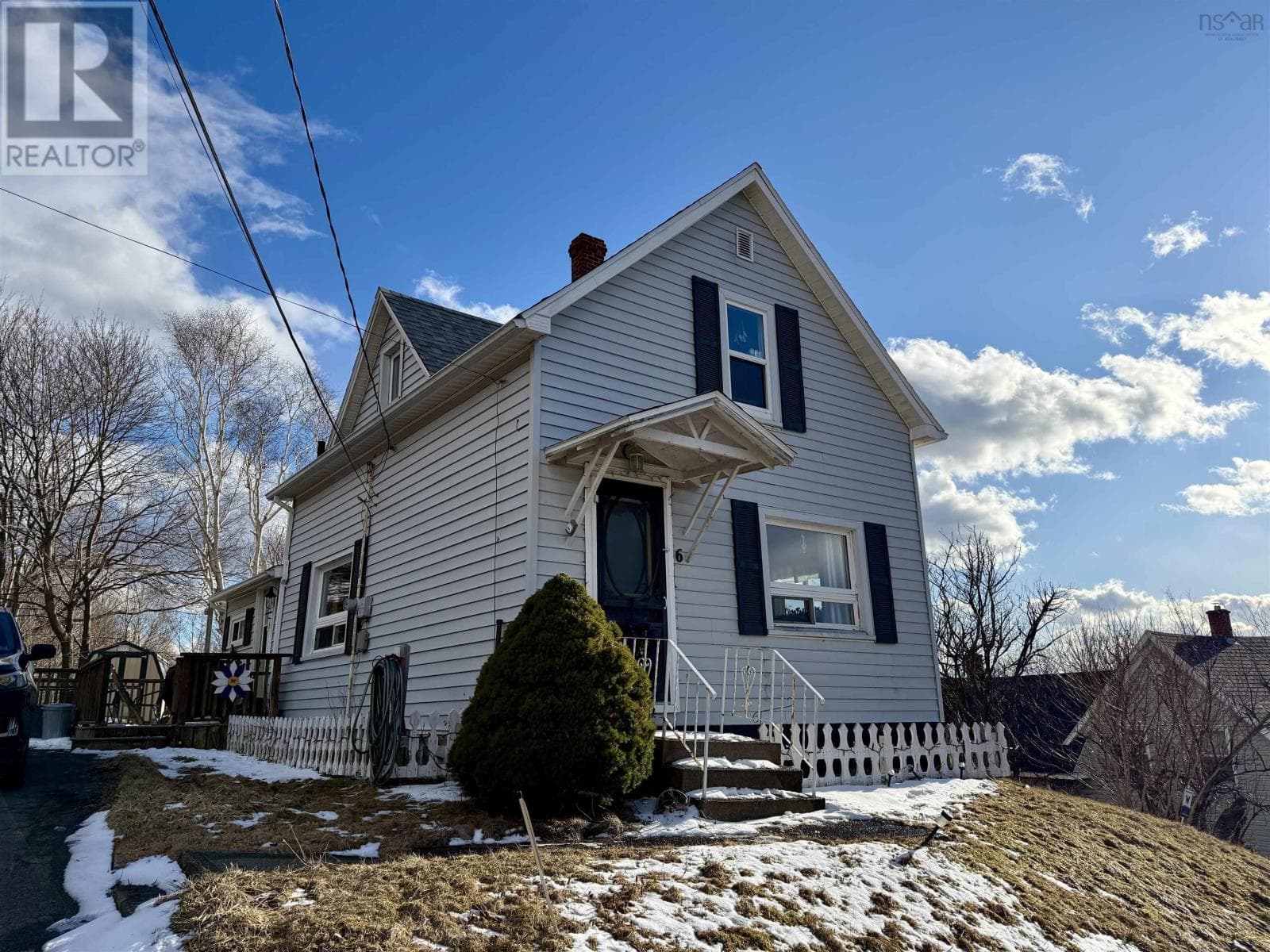 2 bed 1 bath single family at 6 Chestnut Street — $224,900