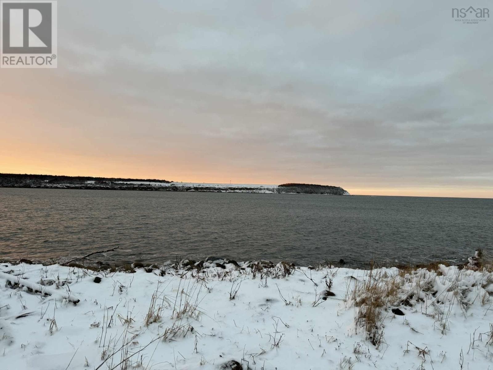 15481 Cabot Trail photo 5