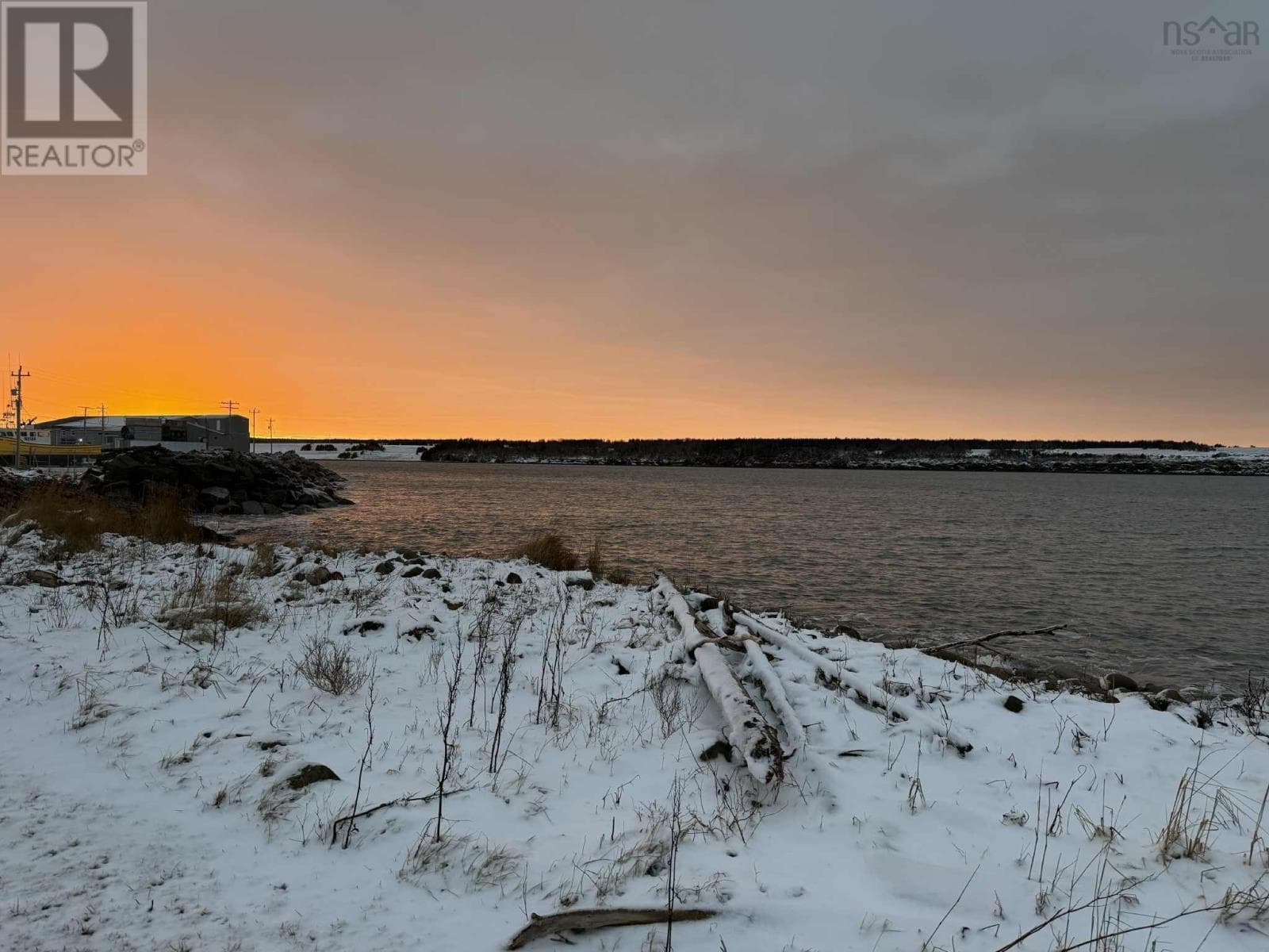 15481 Cabot Trail photo 4