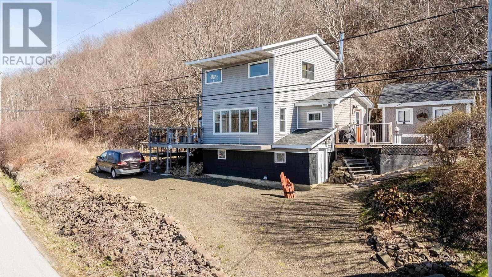 817 Granville Road photo 4