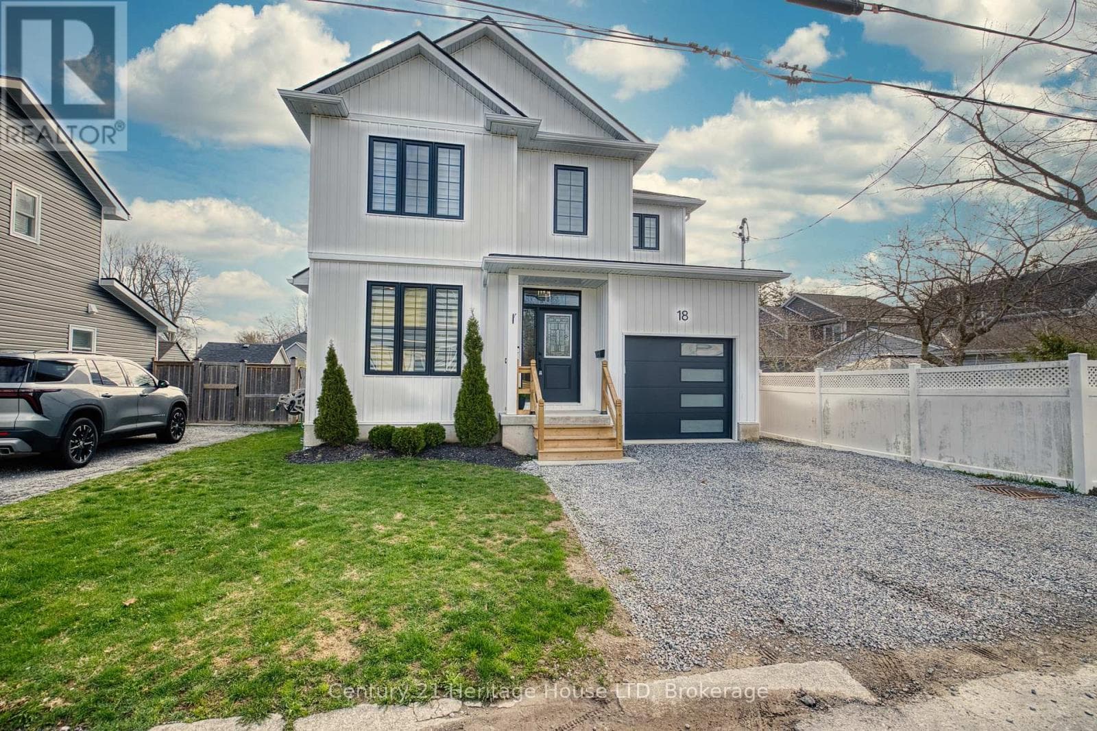 18 PARKVIEW AVENUE photo 2