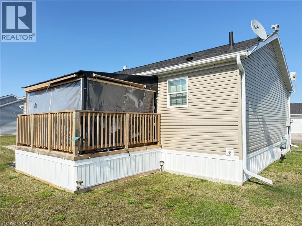 11 HICKORY HOLLOW photo 2