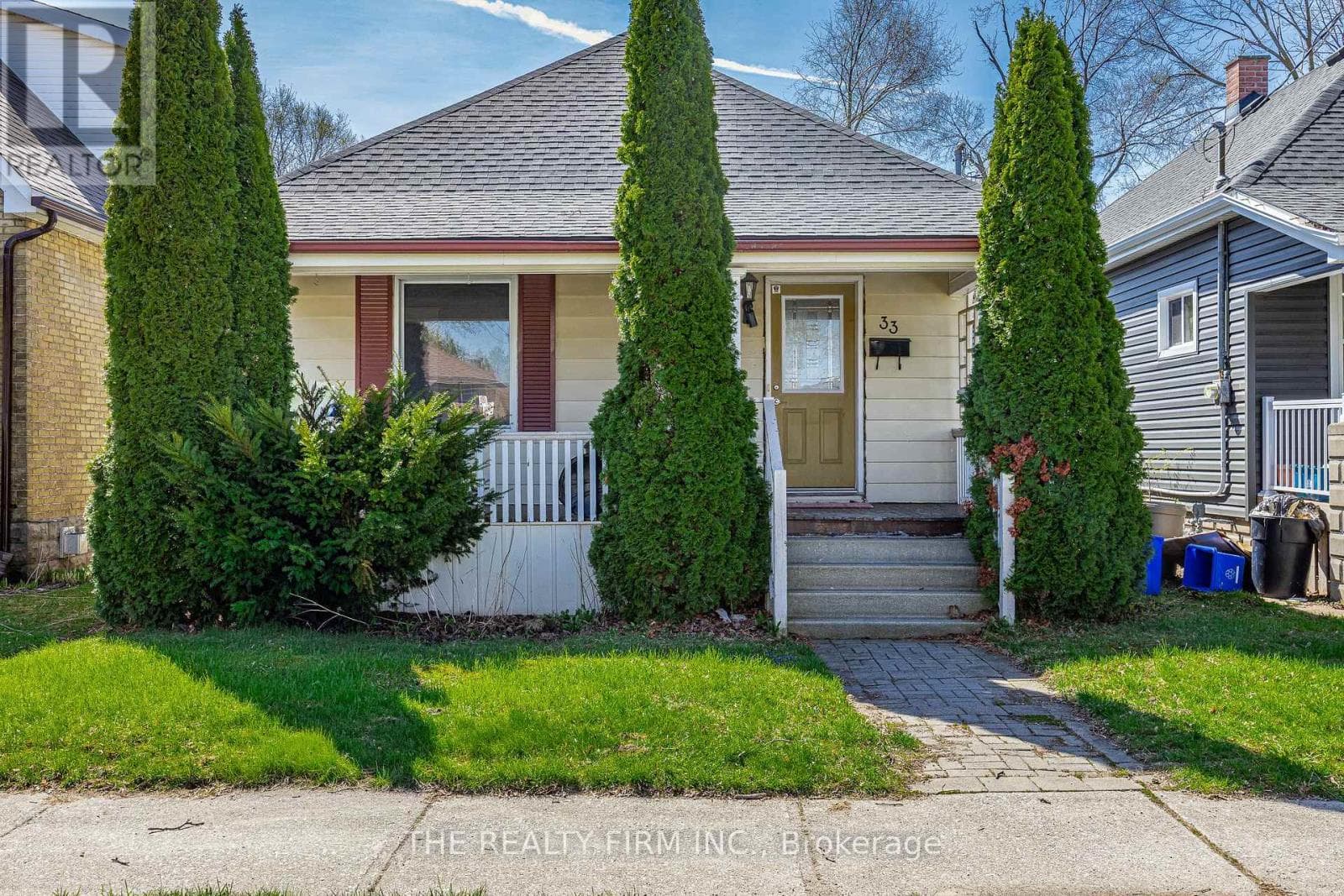 2 bed 1 bath single family at 33 TERRENCE STREET — $384,900