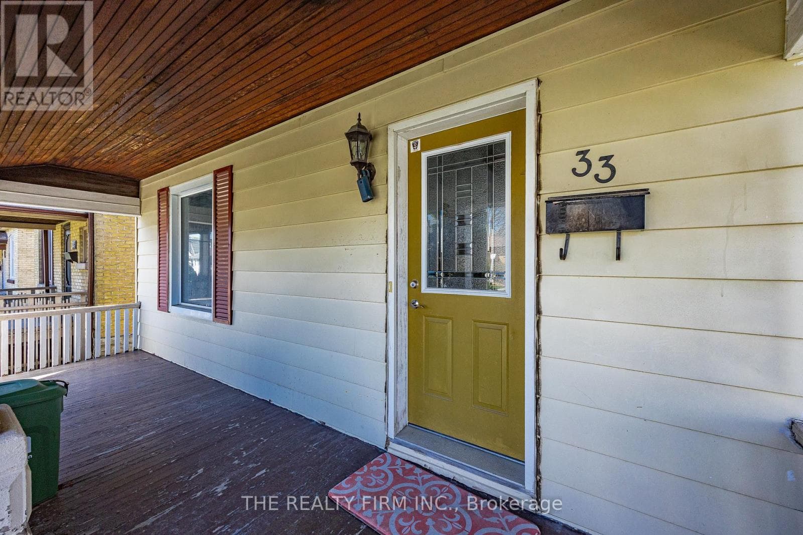 33 TERRENCE STREET photo 4