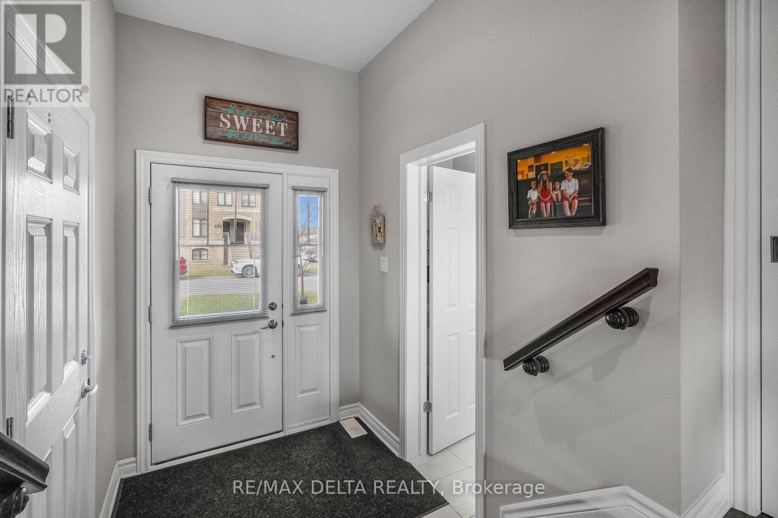 2225 MARBLE CRESCENT photo 4
