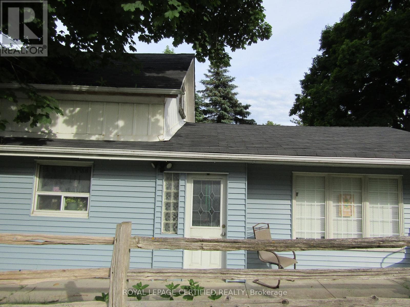 170 TROILESS STREET photo 3