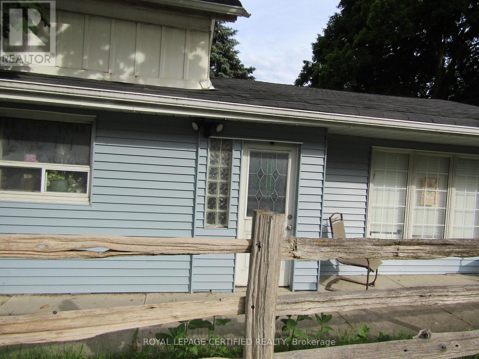 170 TROILESS STREET photo 4