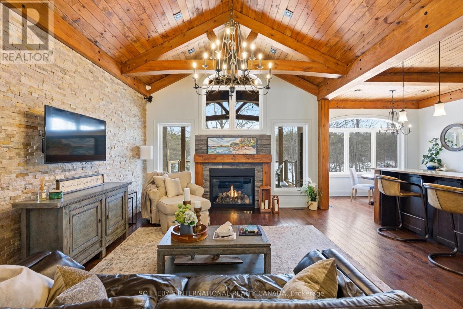 7 RIDGEWOOD COURT photo 5