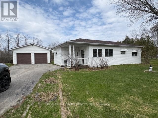 2 bed 1 bath single family at 12 STEPHEN COURT — $259,900