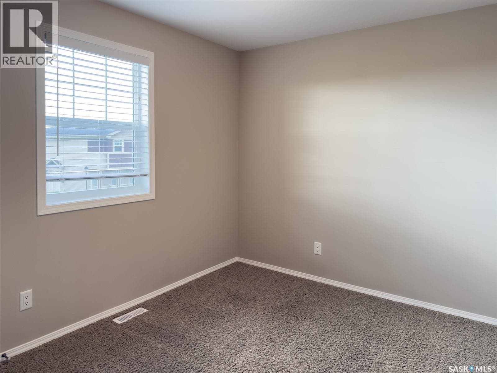 308 100 Chaparral BOULEVARD photo 10
