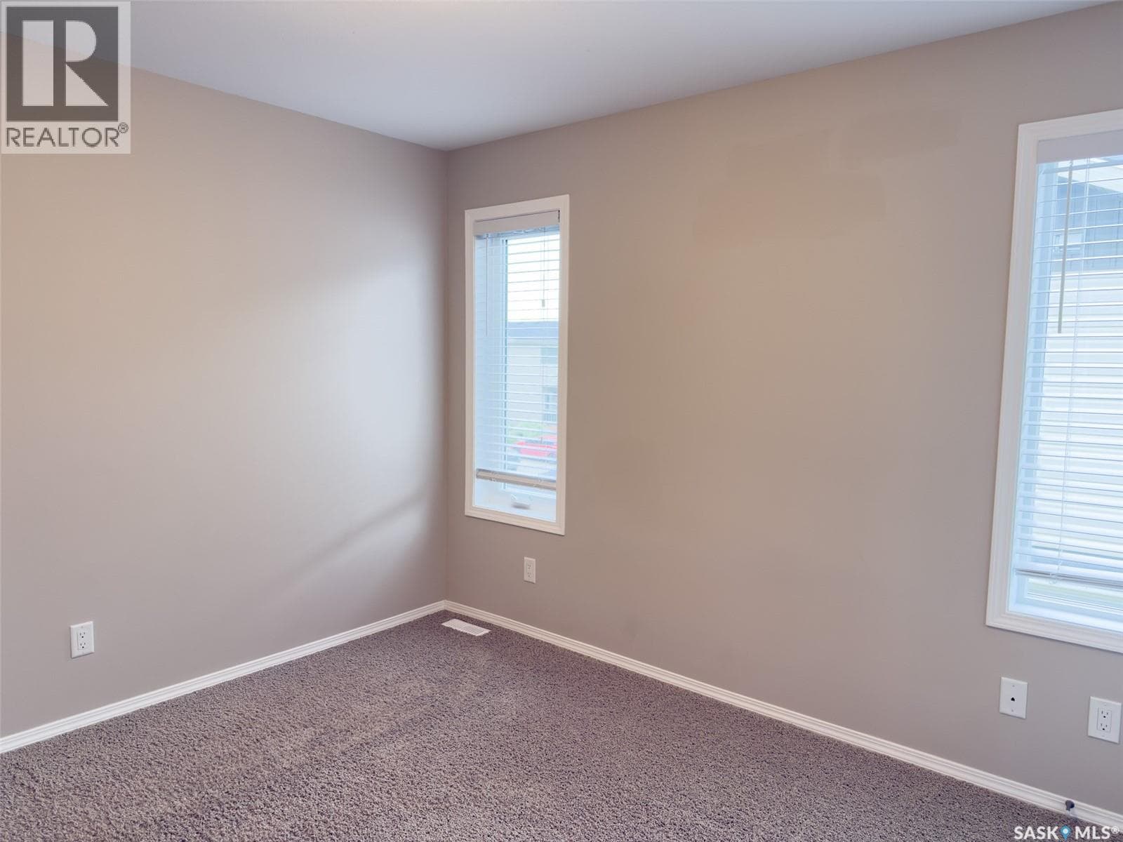 308 100 Chaparral BOULEVARD photo 9