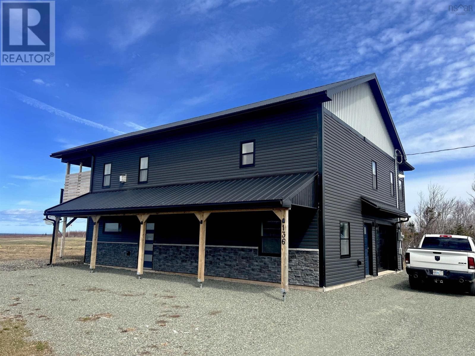 136 Thompson Drive photo 4