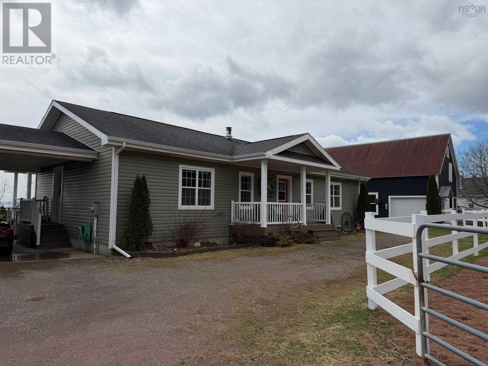 8622 Highway 209 photo 2
