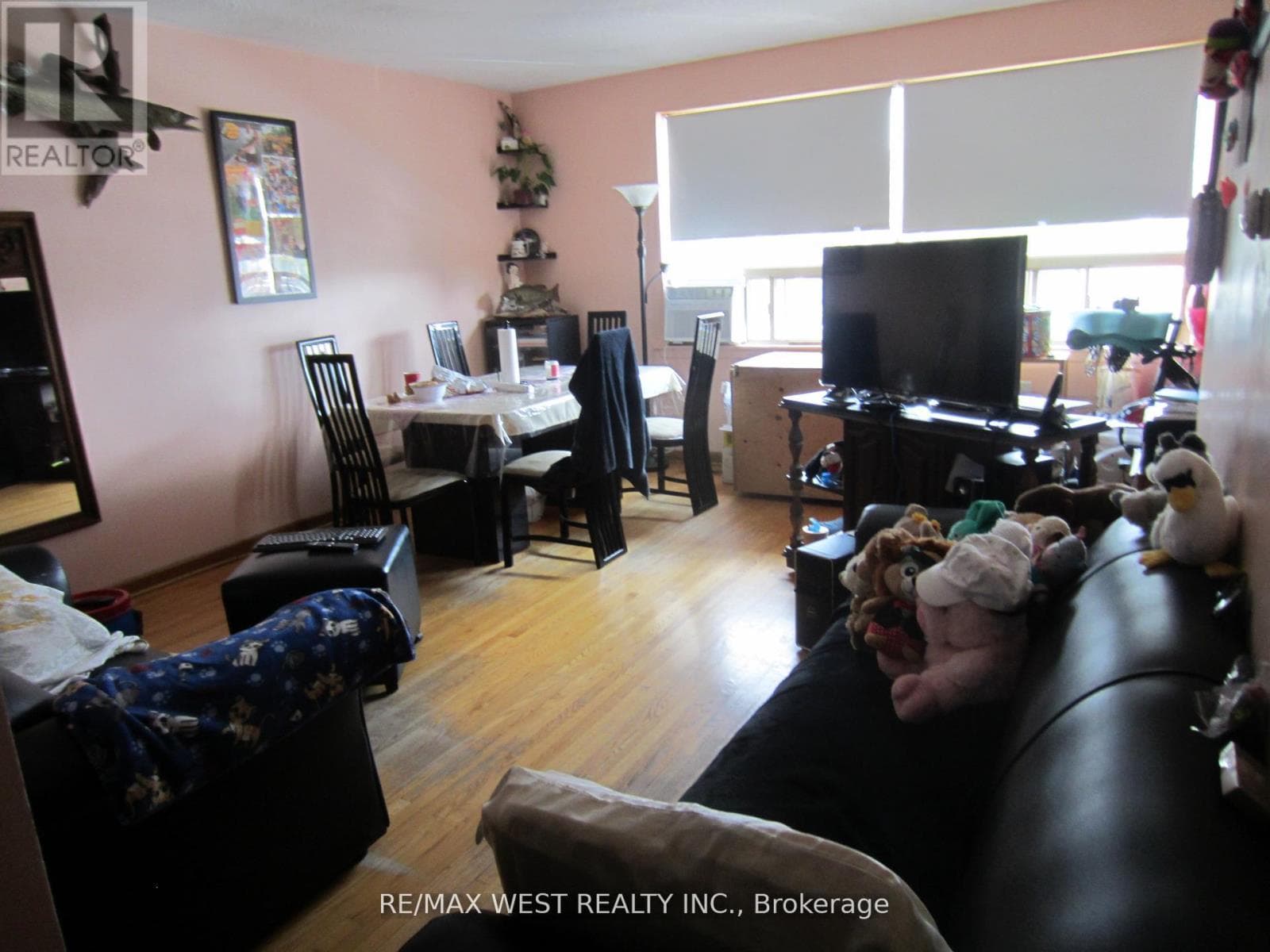 2444 DUFFERIN STREET photo 5