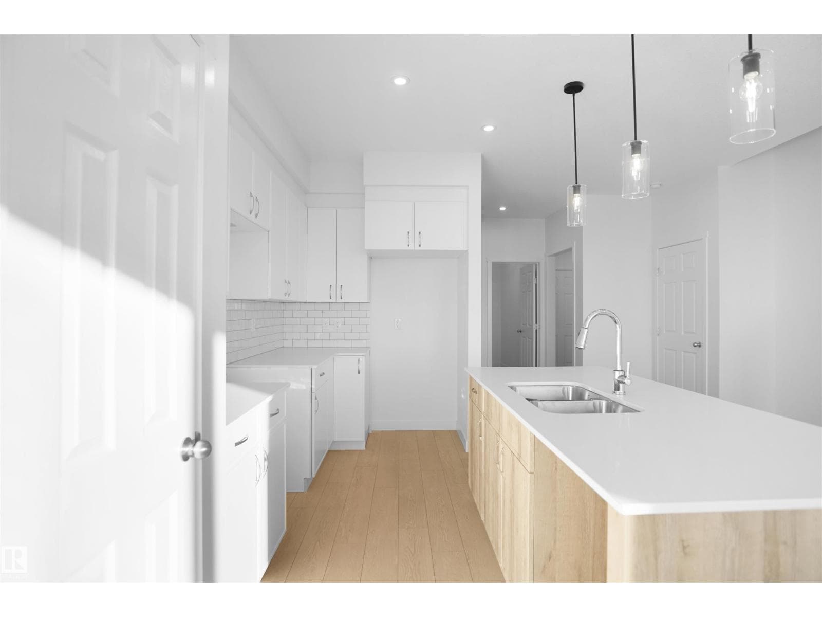 58 Nerine CR — photo 4