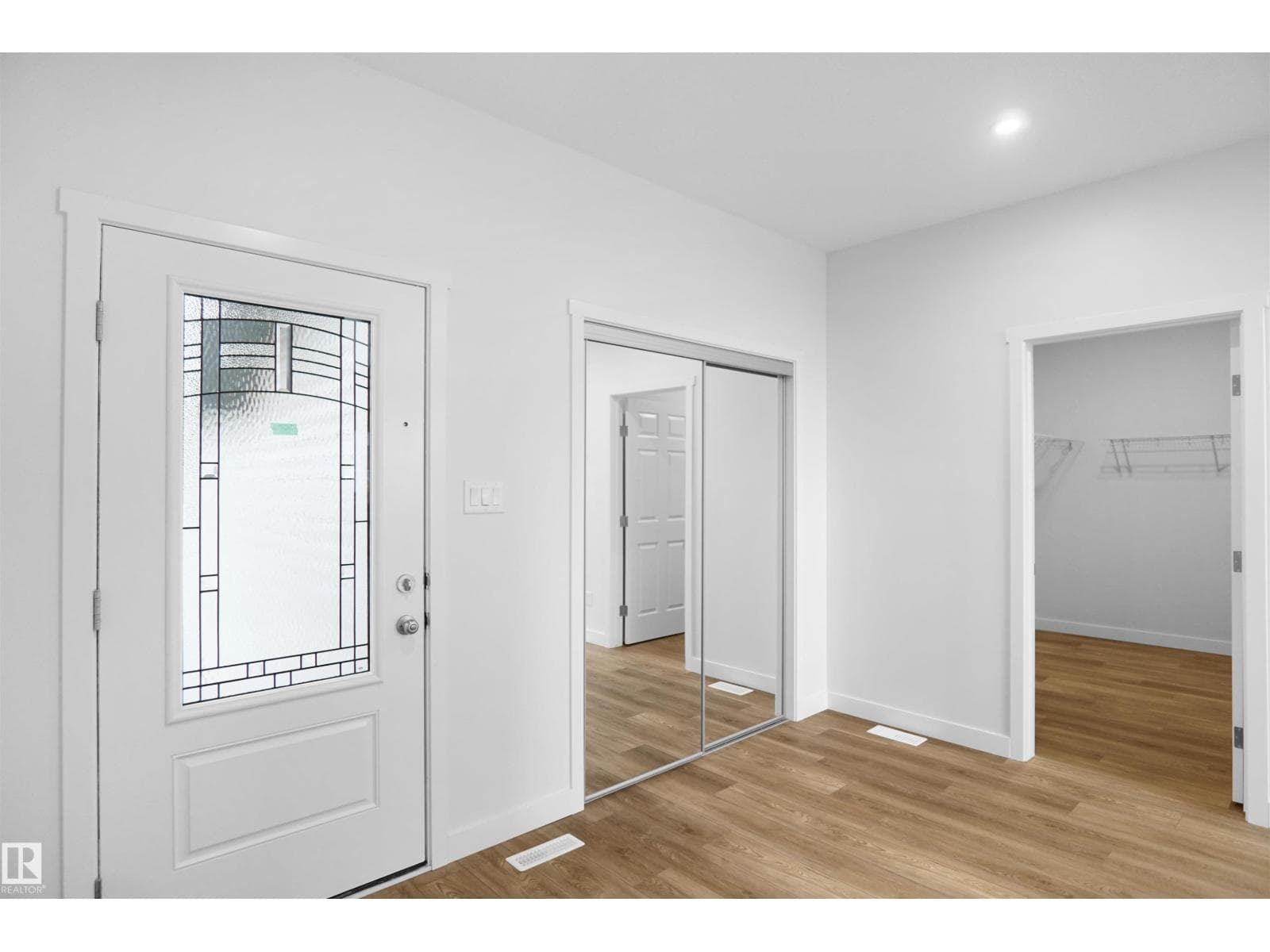 56 Nerine CR — photo 2
