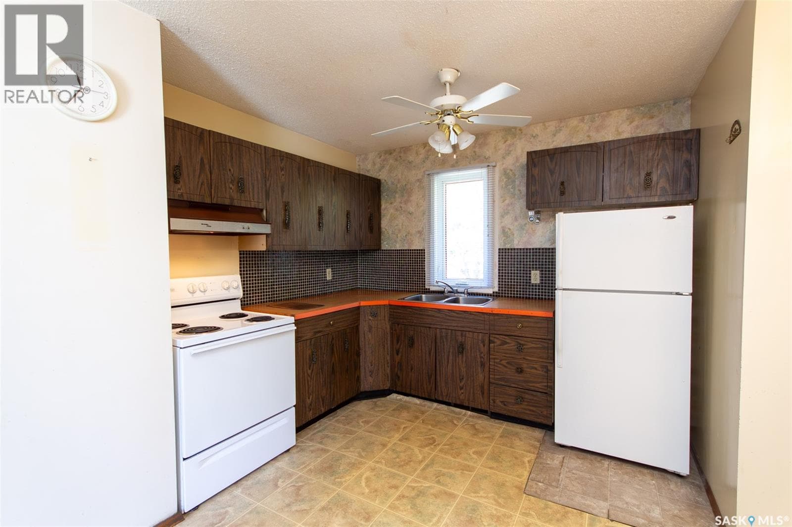 1581 110th STREET photo 5