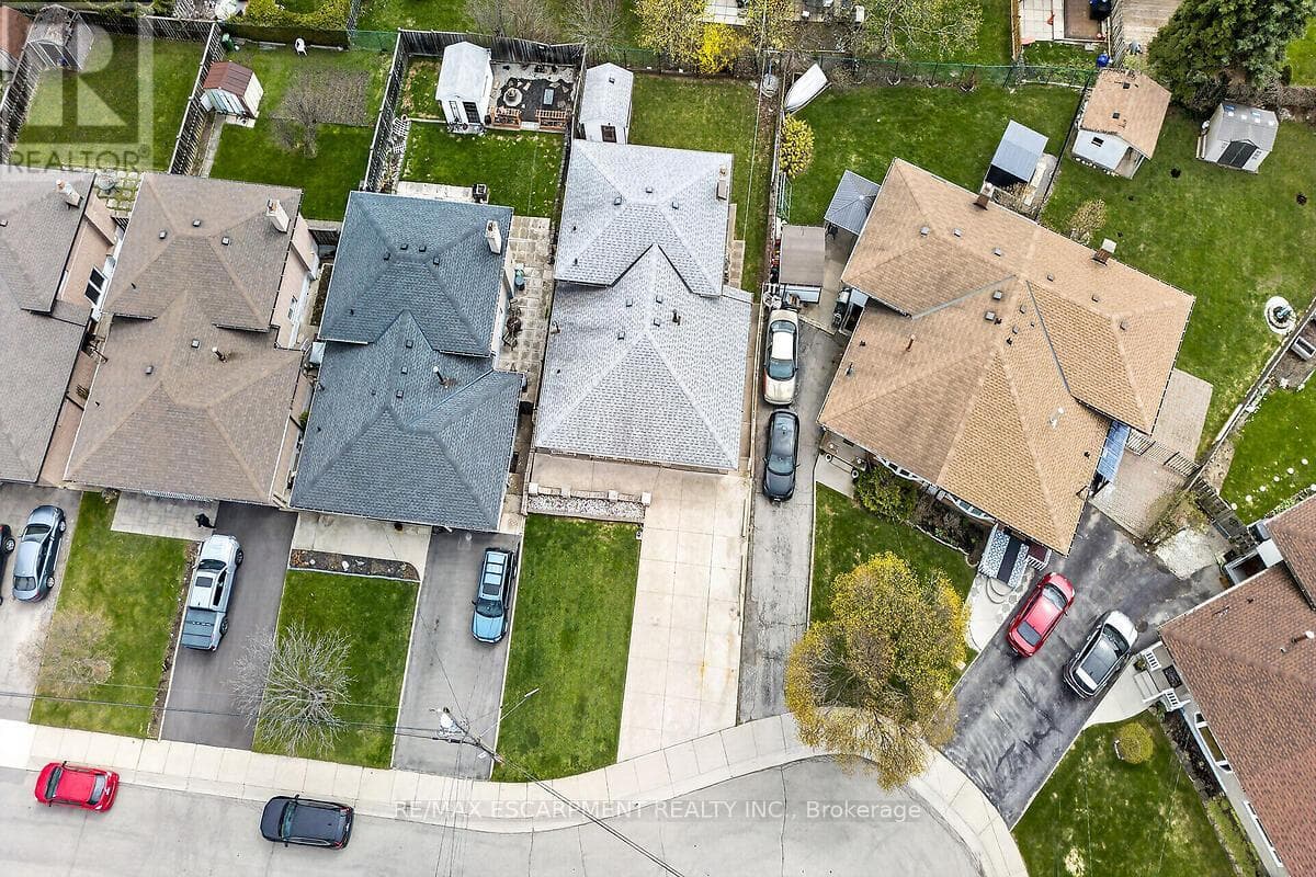 35 RANGEVIEW COURT photo 4