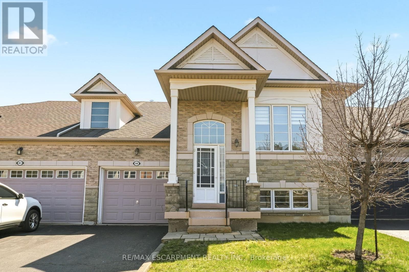 3 bed 3 bath single family at 40 - 4400 MILLCROFT PARK DRIVE — $999,900