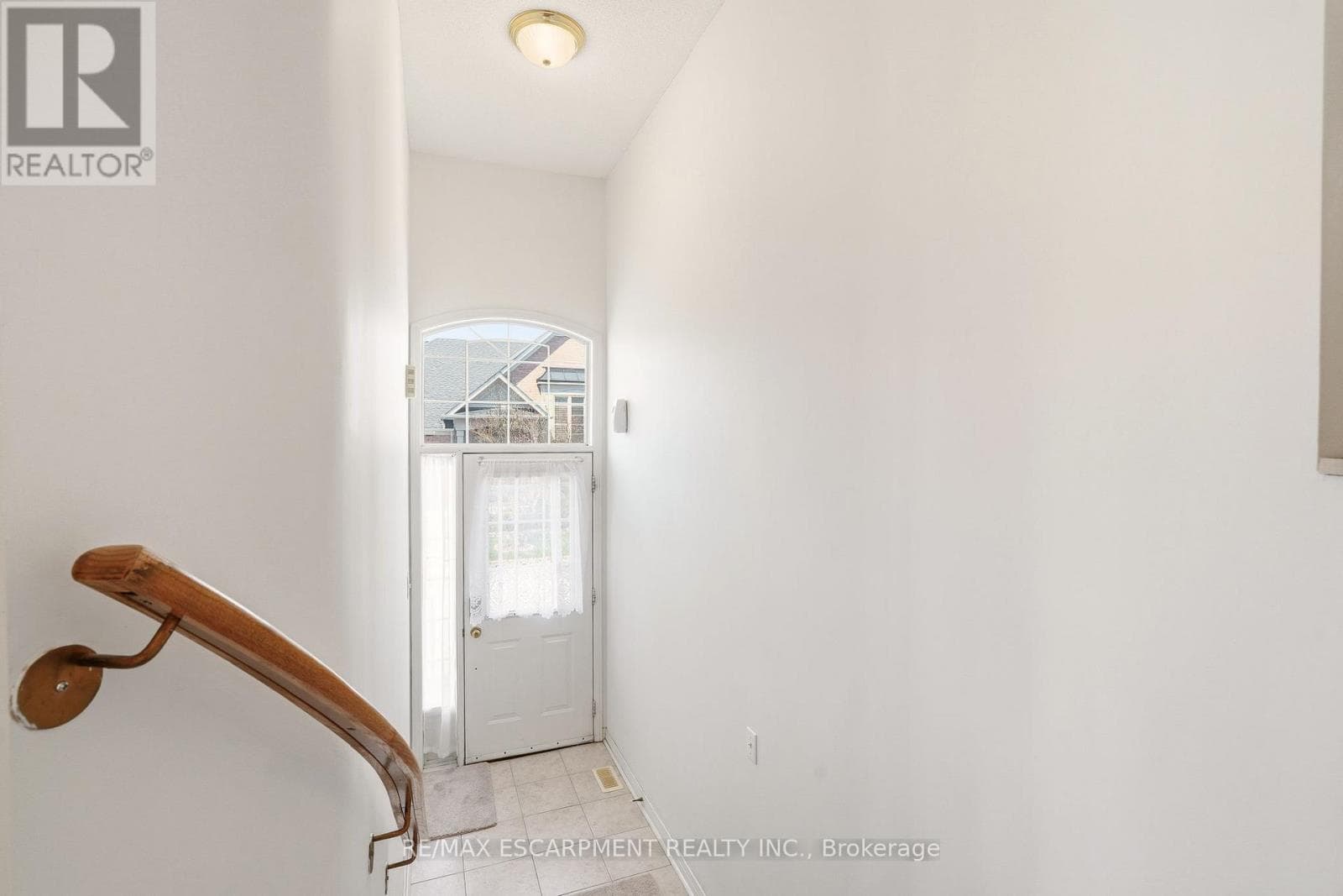 40 - 4400 MILLCROFT PARK DRIVE photo 4