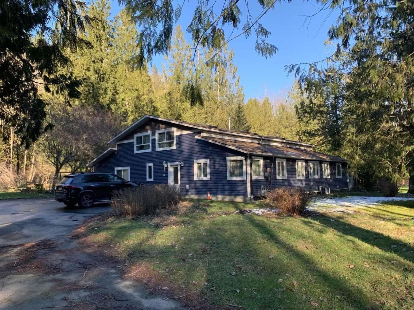6 bed 3 bath single family at 48301 CHILLIWACK LAKE ROAD, Chilliwack River Valley — $1,350,000
