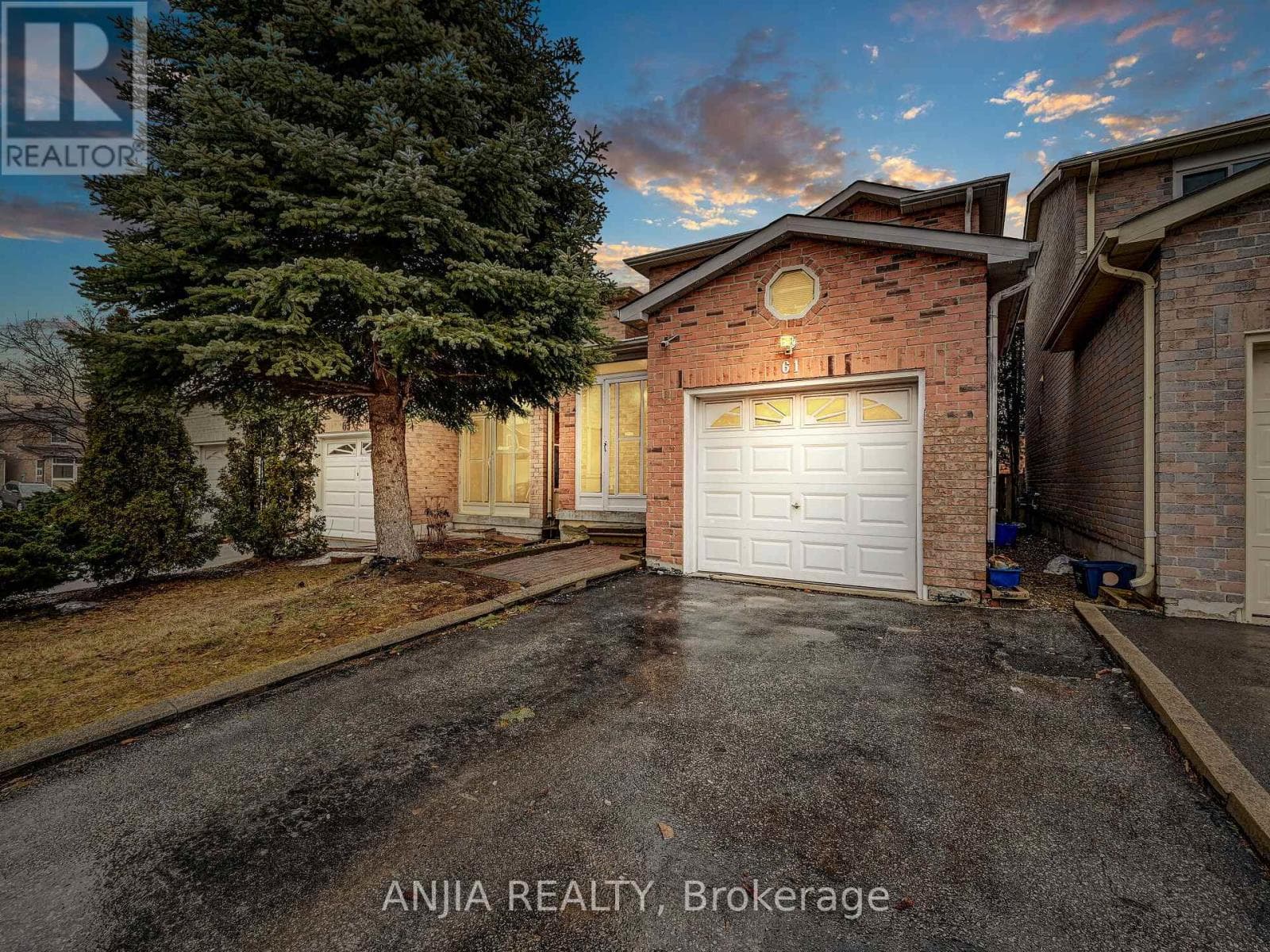 4 bed 3 bath single family at 61 SORRELL CRESCENT — $898,000