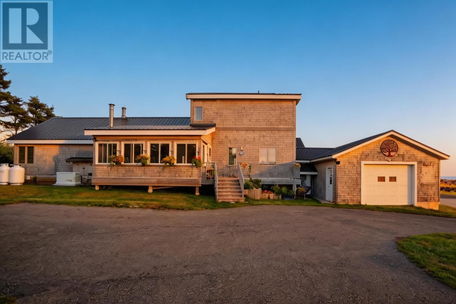 335-337 Harbour Road photo 2