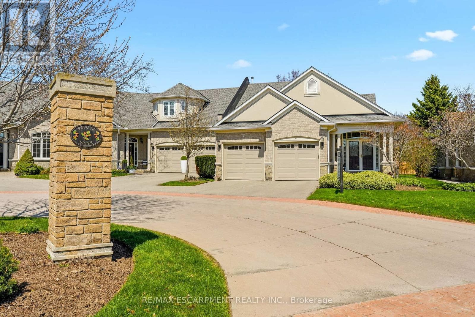 3 bed 3 bath single family at 4172 STONEBRIDGE CRESCENT — $1,799,900