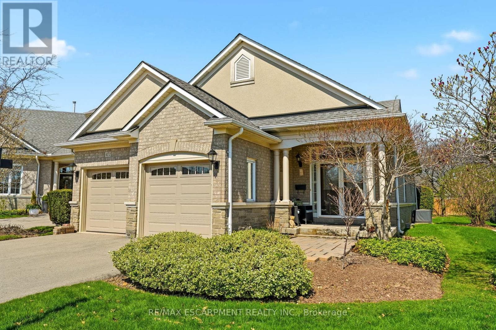 4172 STONEBRIDGE CRESCENT photo 2