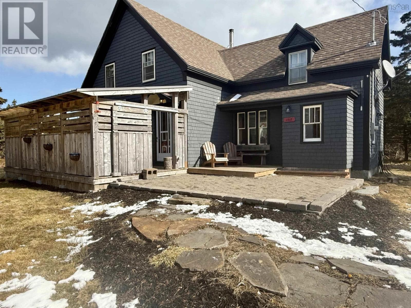 3 bed 1 bath single family at 1517 Blanche Road — $250,000