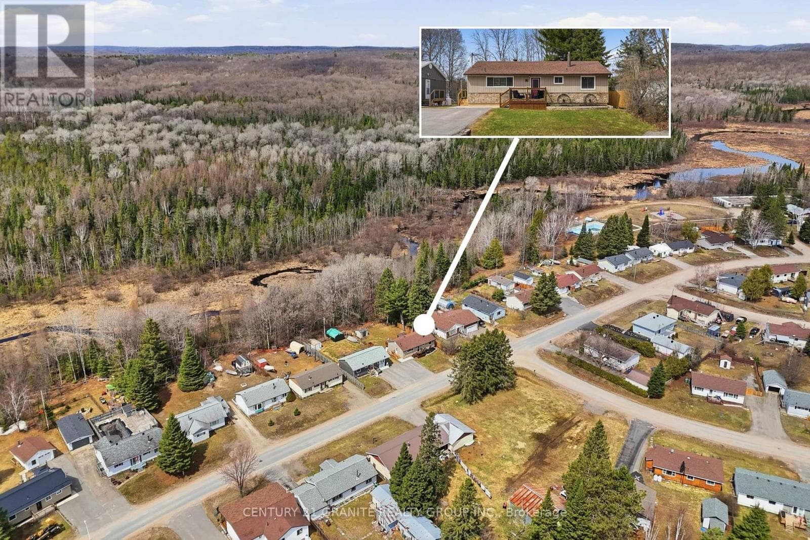 66 SPRUCEDALE STREET photo 2