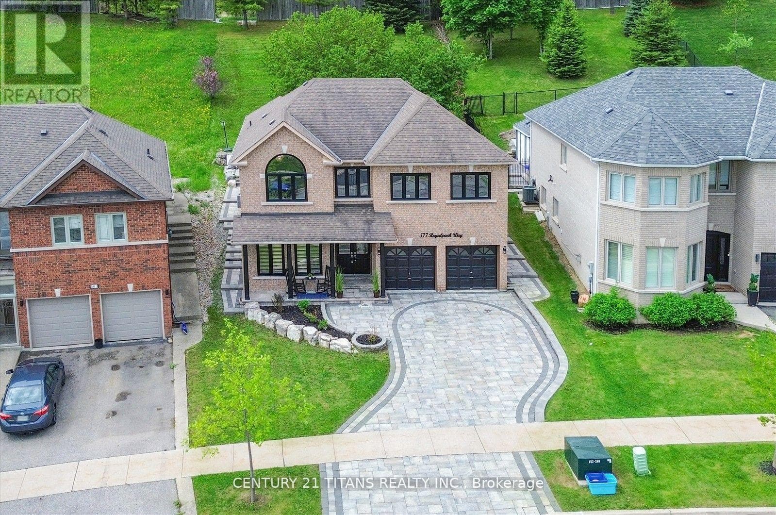 577 ROYALPARK WAY photo 4