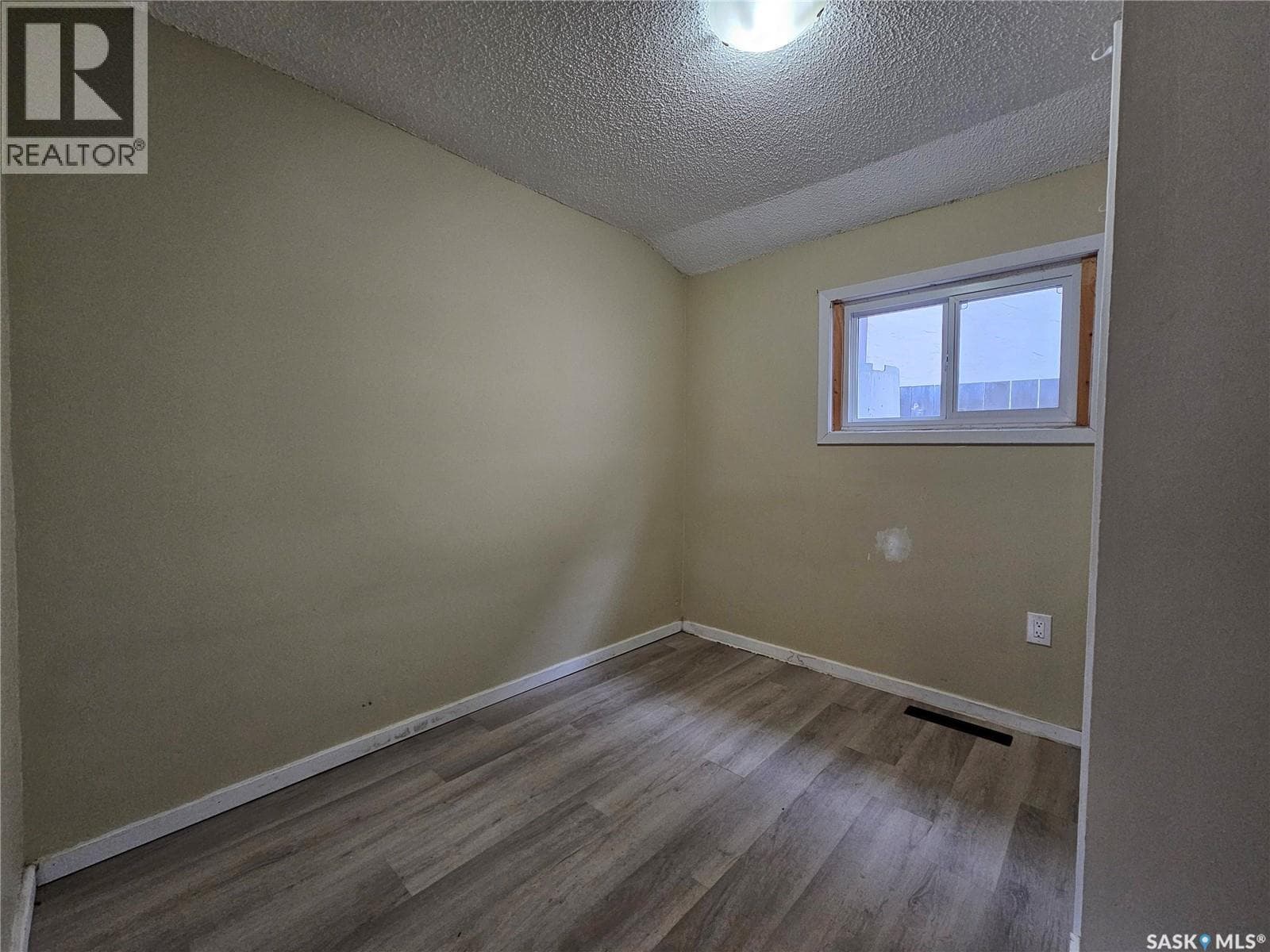 1432 105th STREET photo 11