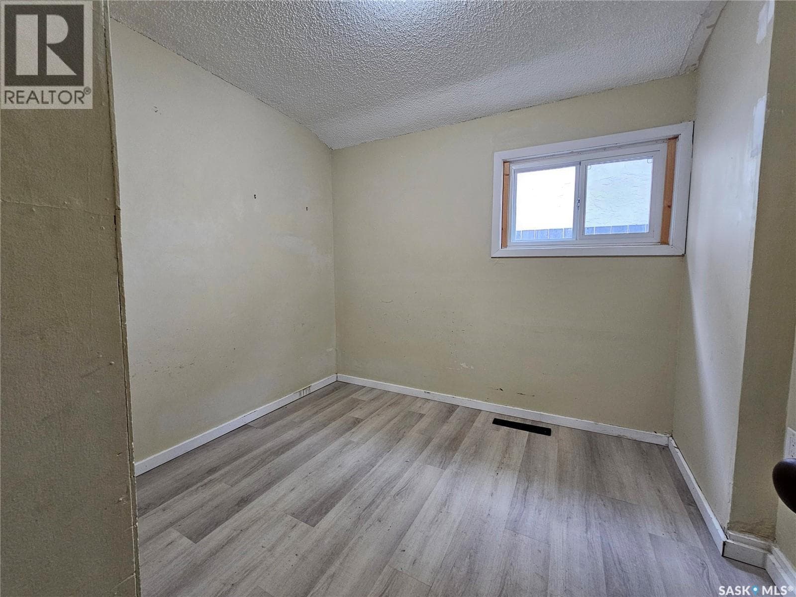 1432 105th STREET photo 9