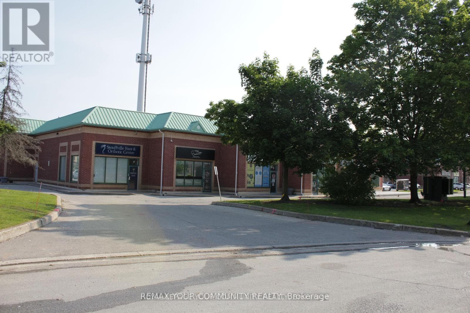 6 - 100 RINGWOOD DRIVE photo 2