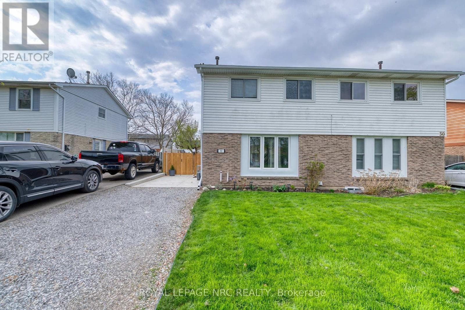 3 bed 2 bath single family at 32 DIANNE DRIVE — $494,000