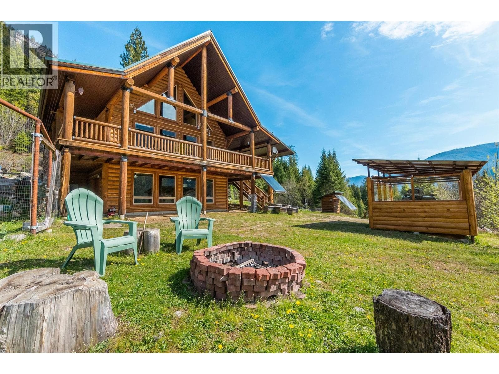 1 bed 2 bath single family at 4761 Slocan River Road — $1,165,000