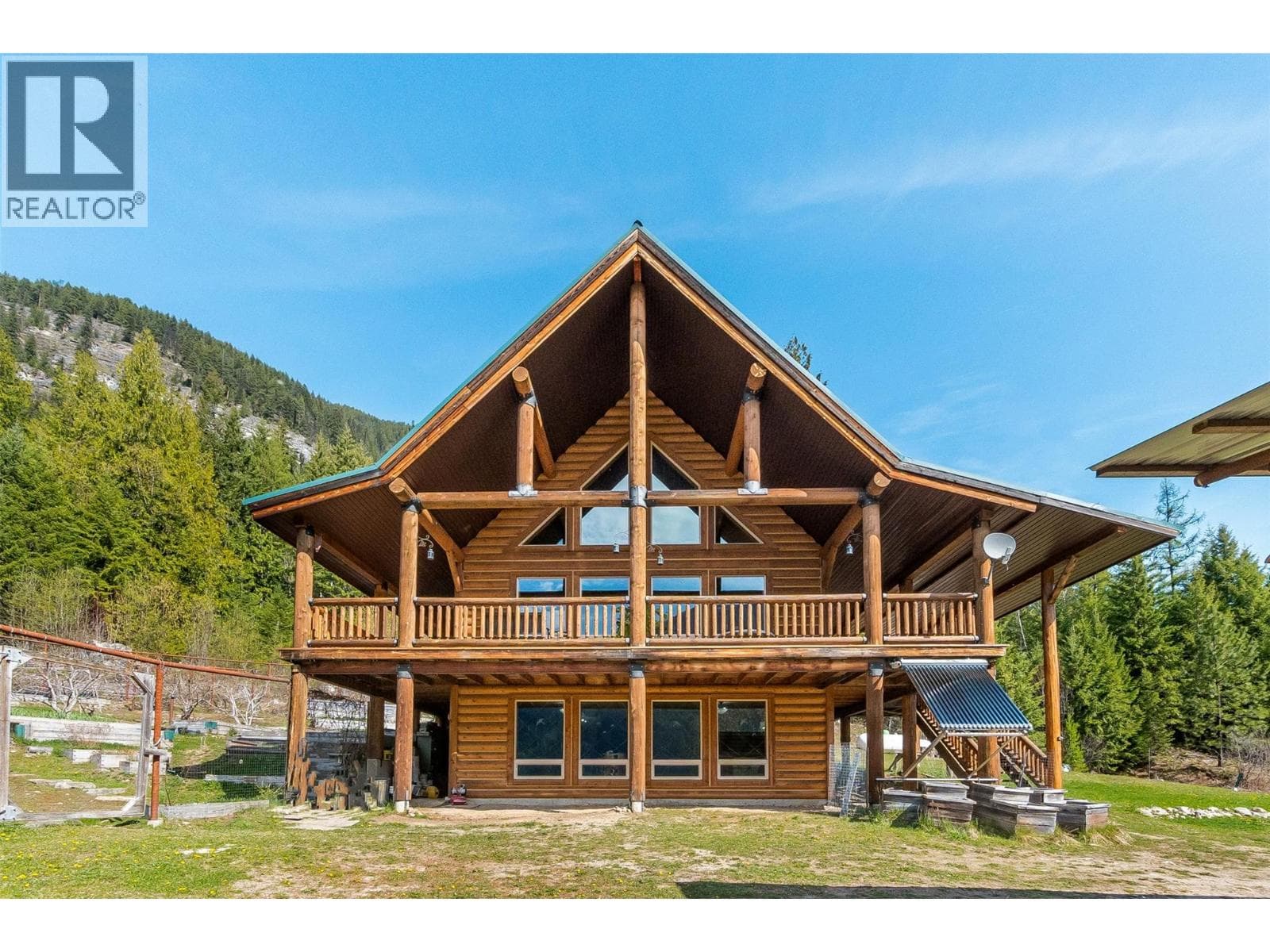 4761 Slocan River Road photo 3