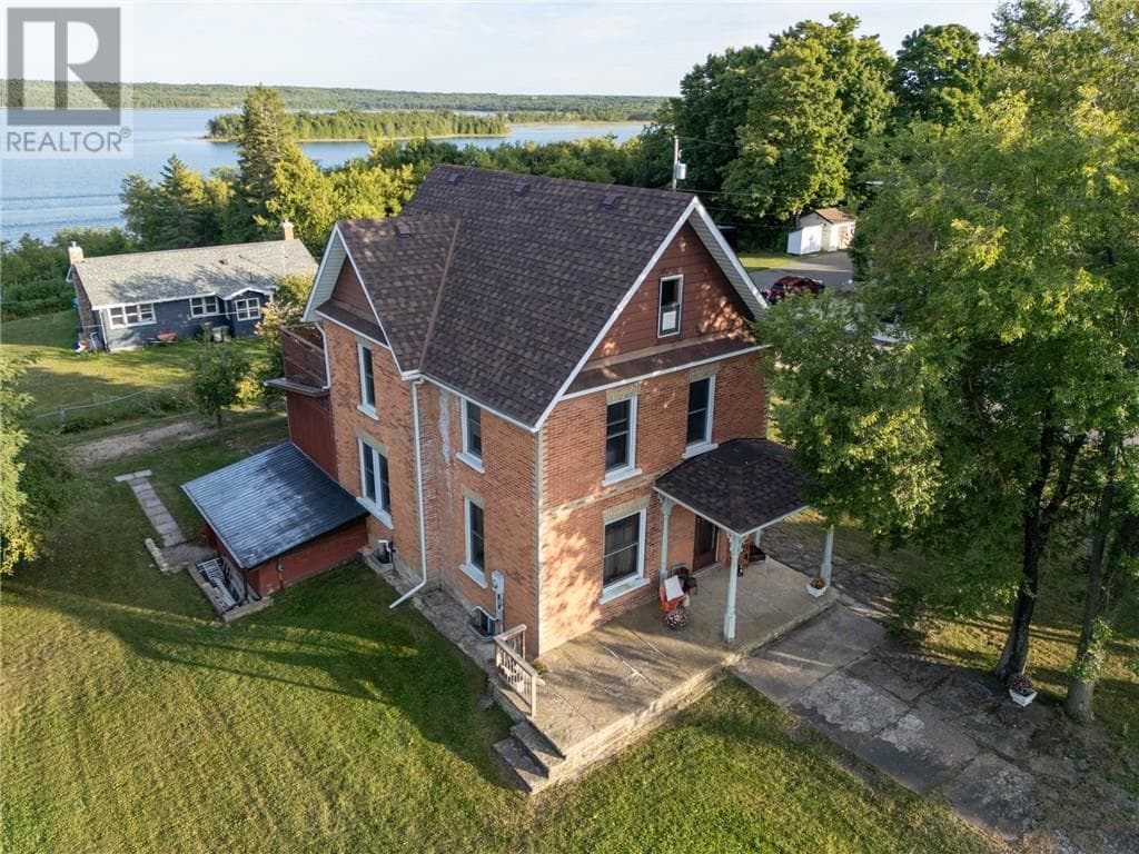 104 Arthur Street photo 3