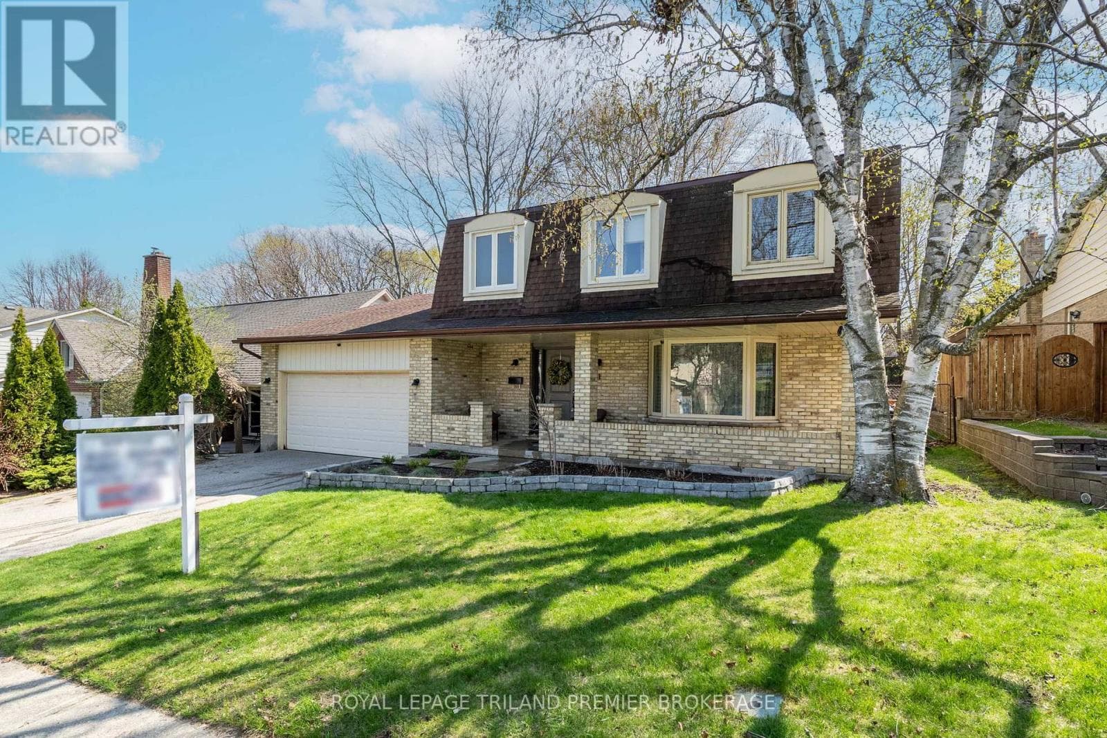31 FOXCROFT CRESCENT photo 2